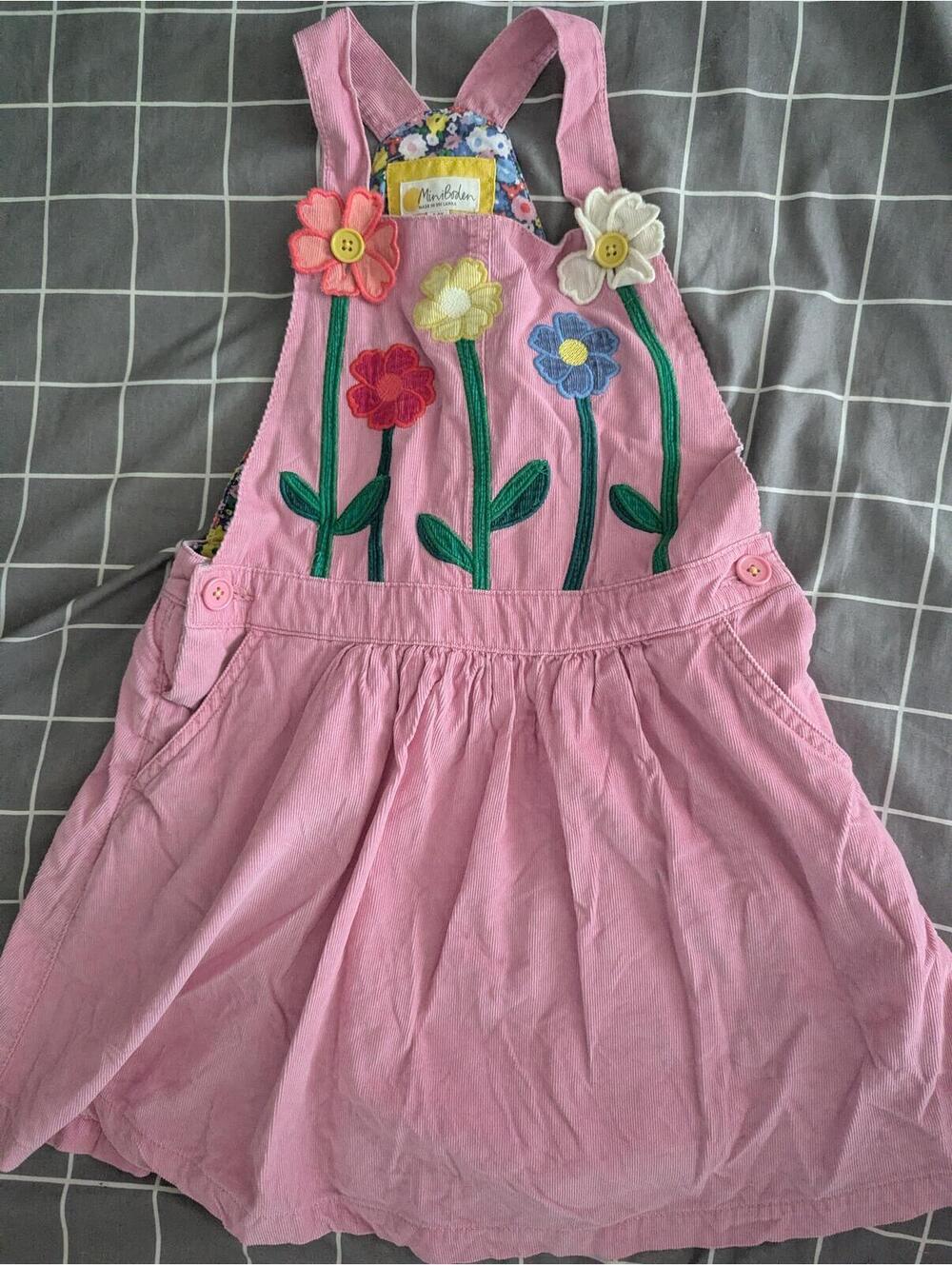 Boden floral daisies pinnie dress
